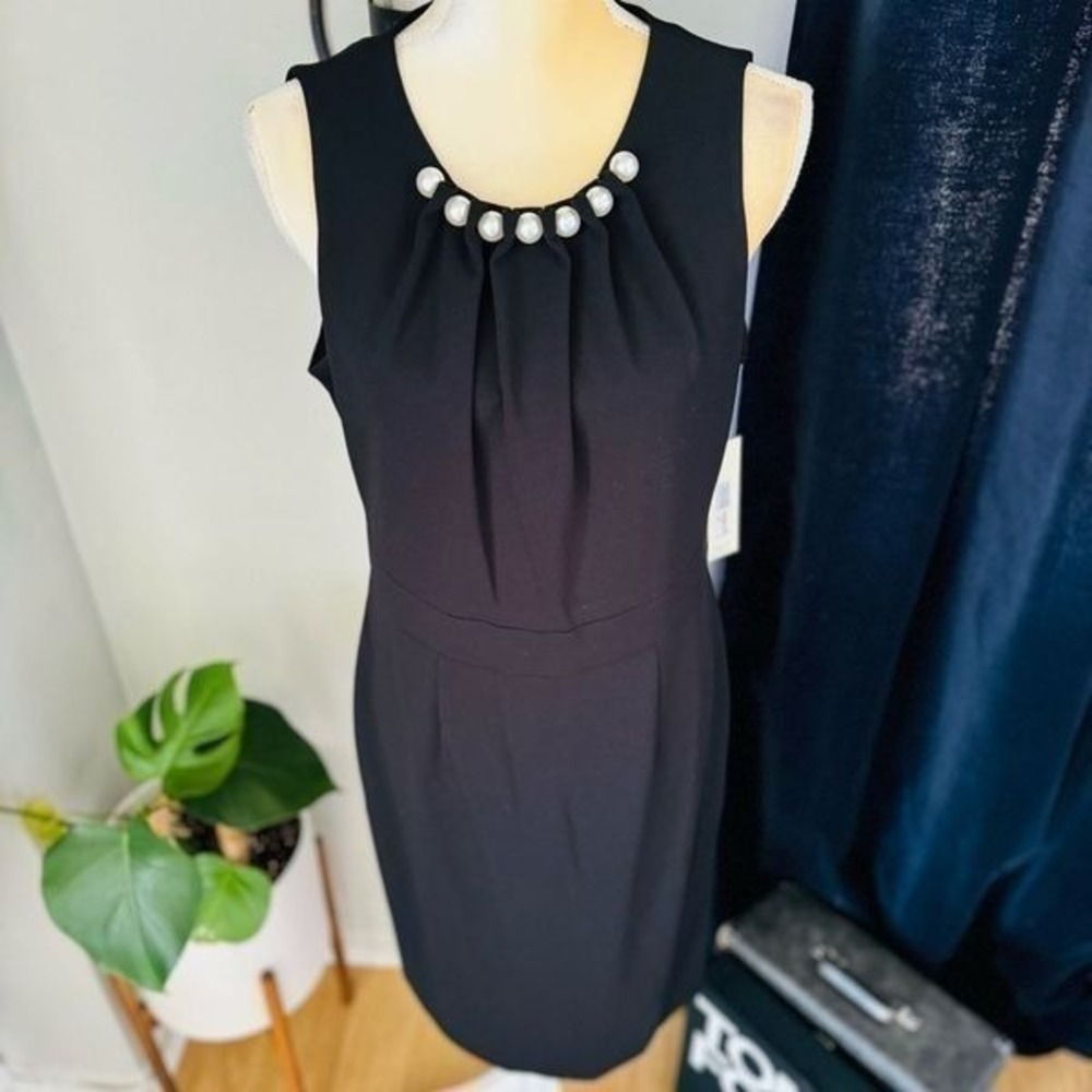 Eliza J Faux Pearl Sleeveless Shift Dress Classic Little Black Dress Size 12 NWT